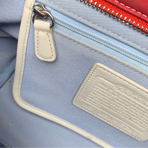 🌸Coach🌸 tote bag shopper zip closure - Picture 8 of 11